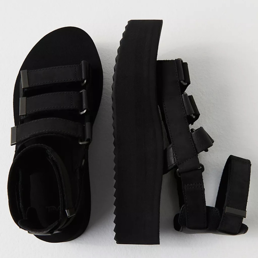 Flatform Mevia Leather Sandals